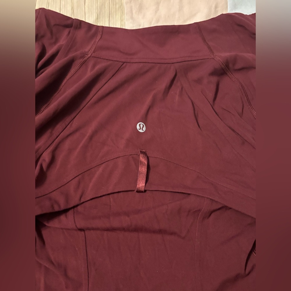Lululemon Define in Burgundy